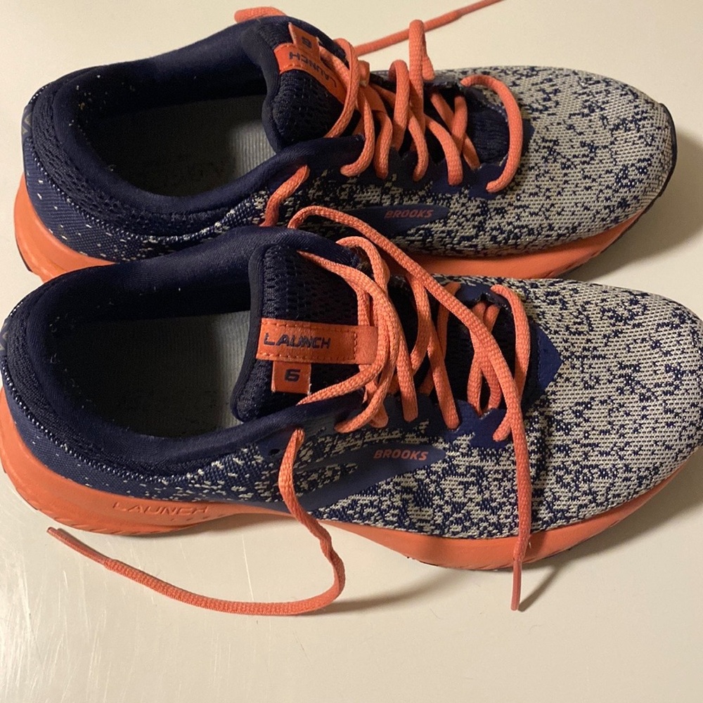 Brooks Women's Sneakers in Navy and Coral Pink